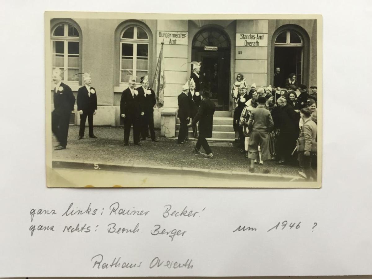 Bergischer Hof Оверат Екстериор снимка